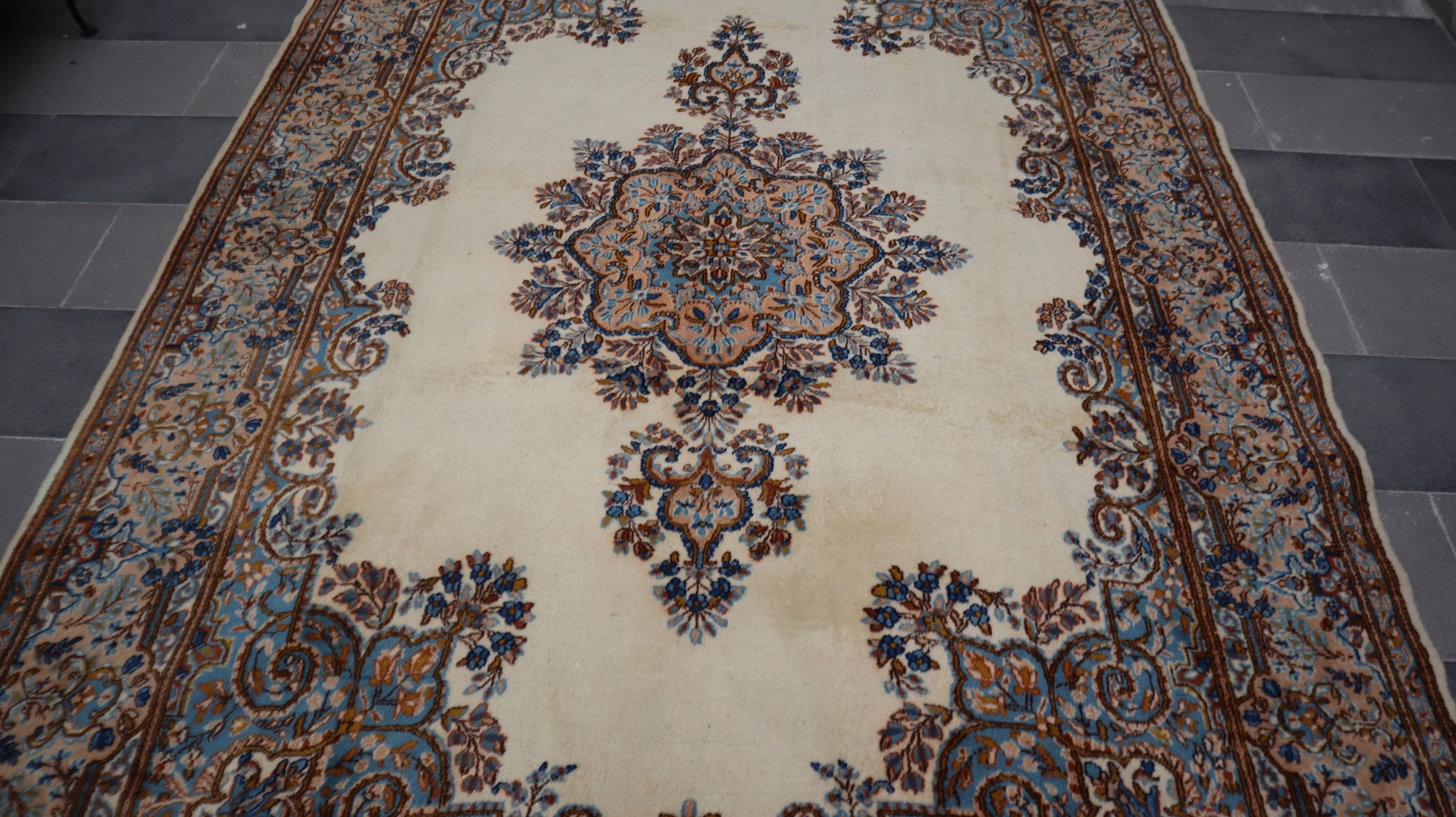 Persian%20Handcrafted%20Rug