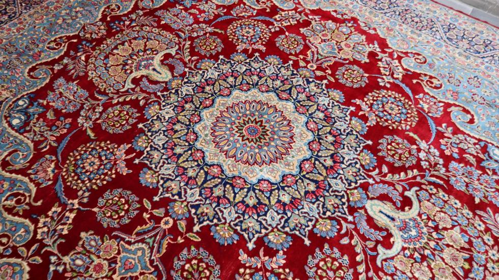  Persian Handmade Rug